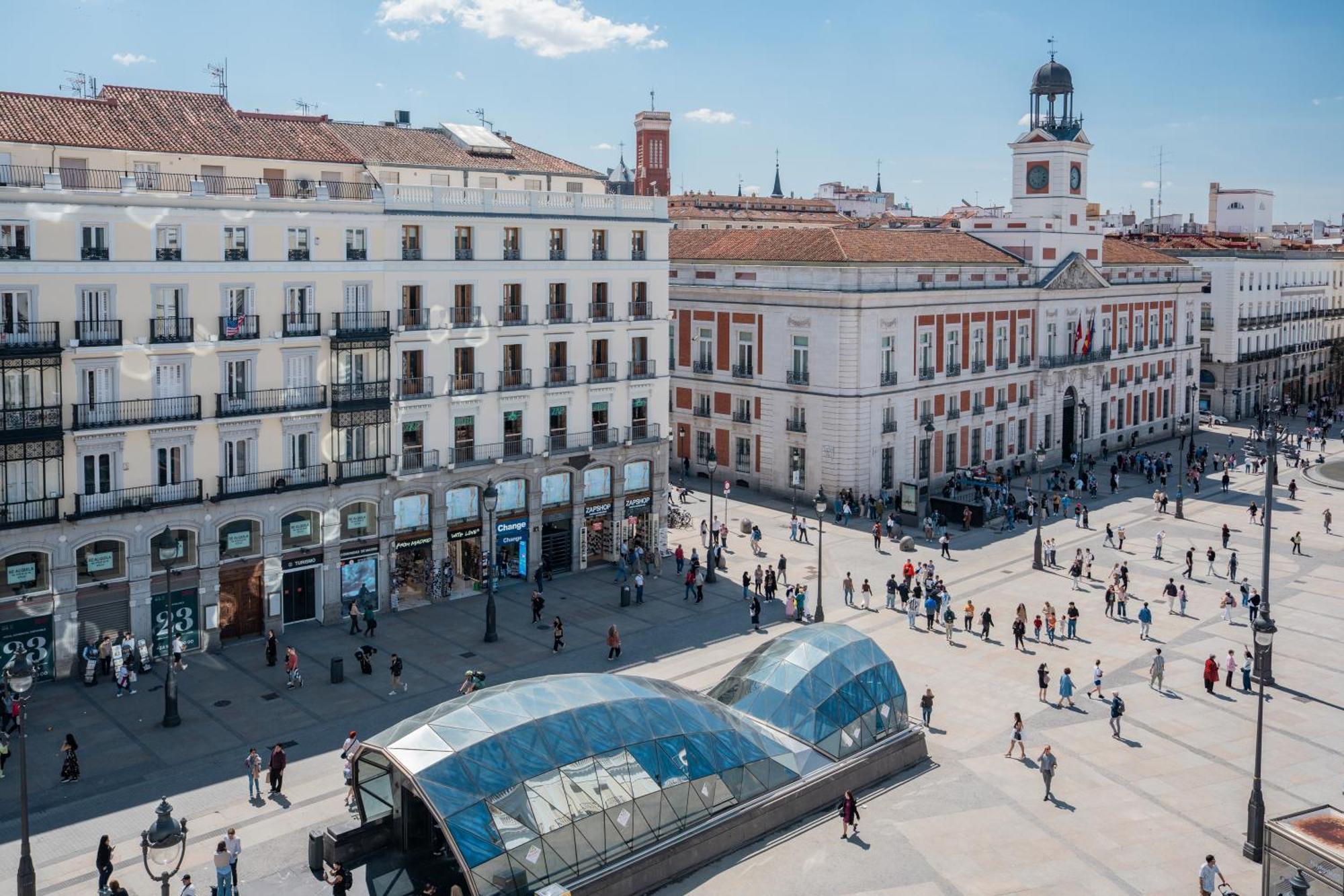 Fortinn Puerta Del Sol Madrid Exteriör bild
