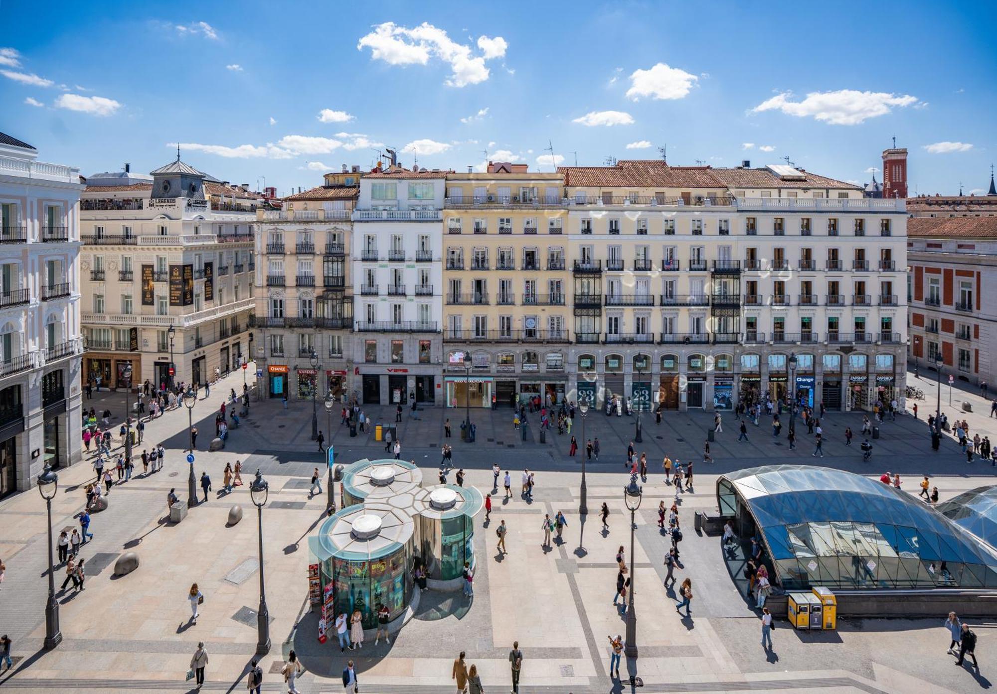 Fortinn Puerta Del Sol Madrid Exteriör bild
